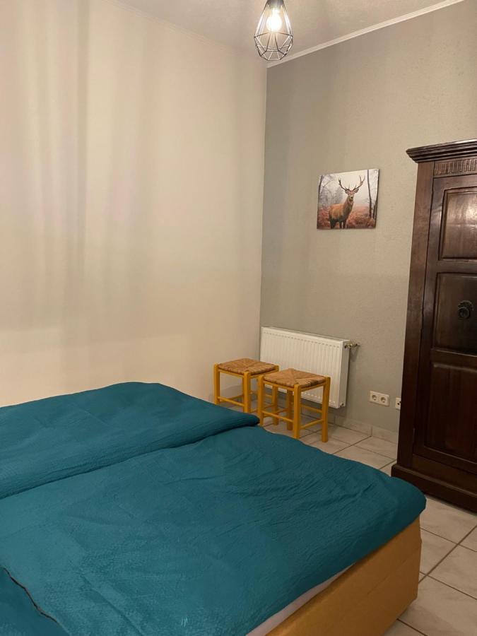 Mitten In Der Natur : Ferienwohnung Mit 3 Schlafzimmern, Neu Eingerichtet Neu Gaarz エクステリア 写真